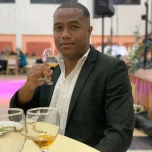 Meet your Posher, Jean hubert